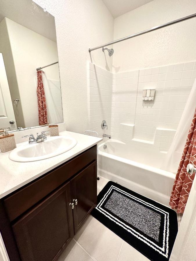 Spacious House, 5 Bedrooms, Sleeps 12, Near Las Vegas Strip And Airport Dış mekan fotoğraf
