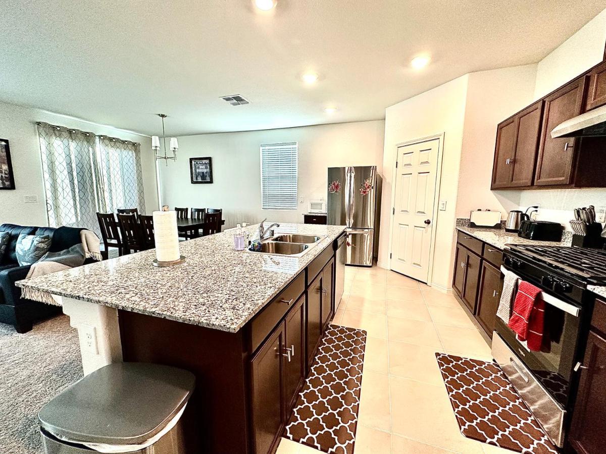 Spacious House, 5 Bedrooms, Sleeps 12, Near Las Vegas Strip And Airport Dış mekan fotoğraf